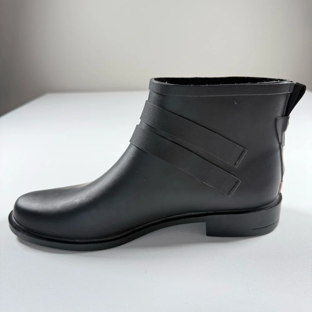 Chooka Midtown Black Strappy Ankle Waterproof Rain Boots Women's‎ Size 11